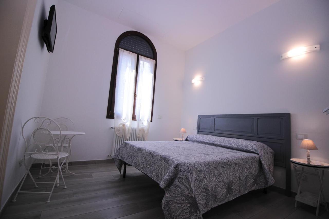 Alloggio I Grifoni Ferrare Extérieur photo