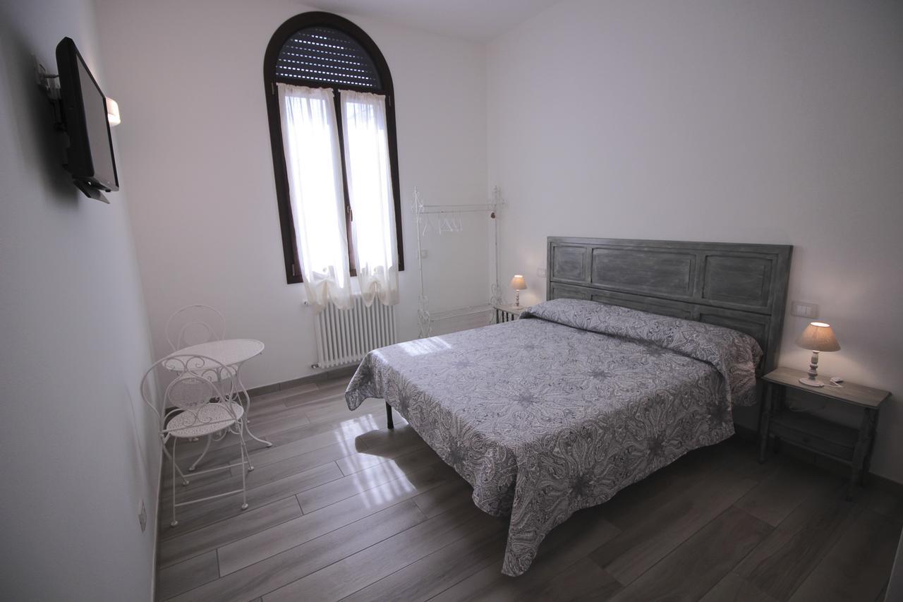 Alloggio I Grifoni Ferrare Extérieur photo